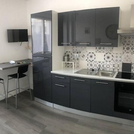 Yannadal/Studio Cosy Avec Vraie Cuisine A Recouvrance/ Proche Tram/Bus Et Proximite Avec L'Arsenal Apartment Брест Екстериор снимка